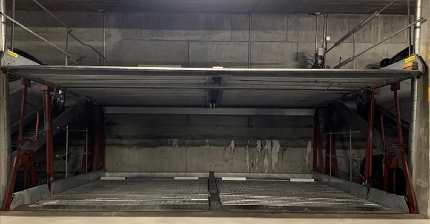 Parcheggio sotterraneo - Foto 3 di 4