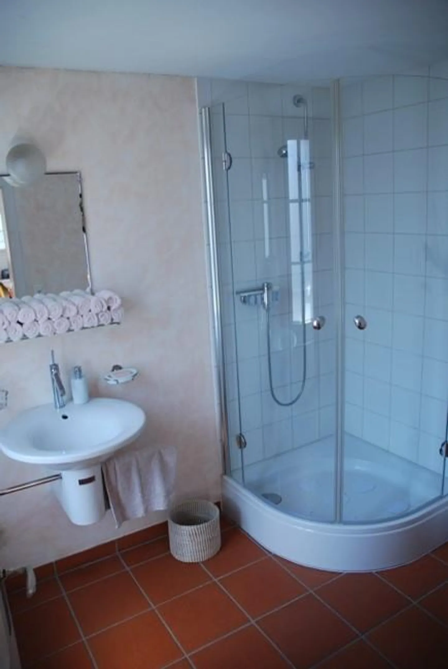 Renovated 3.5-room apartment ideal for families with children - Photo 7 of 11