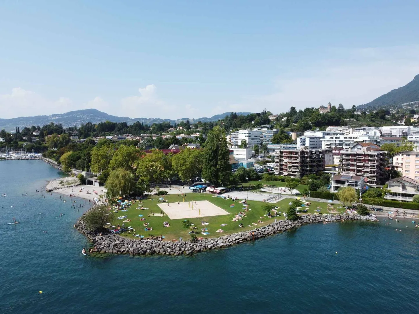 Penthouse avec Terrasse et Vue sur le Lac - Photo 9 sur 10