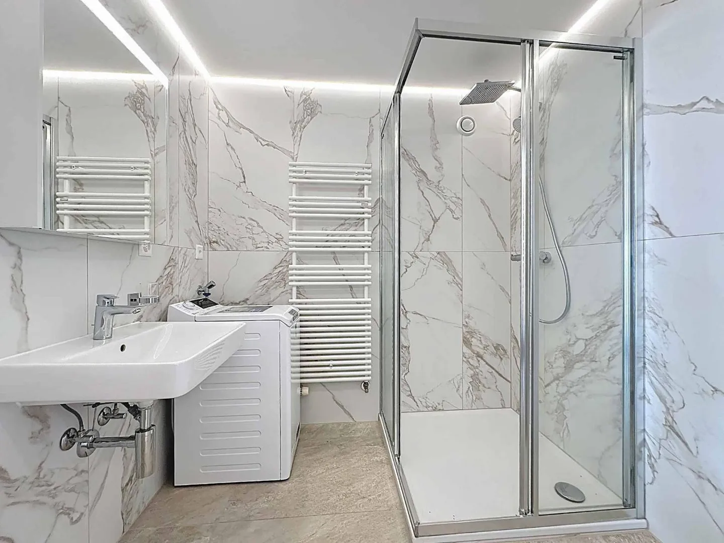 Penthouse avec Terrasse et Vue sur le Lac - Photo 7 sur 10