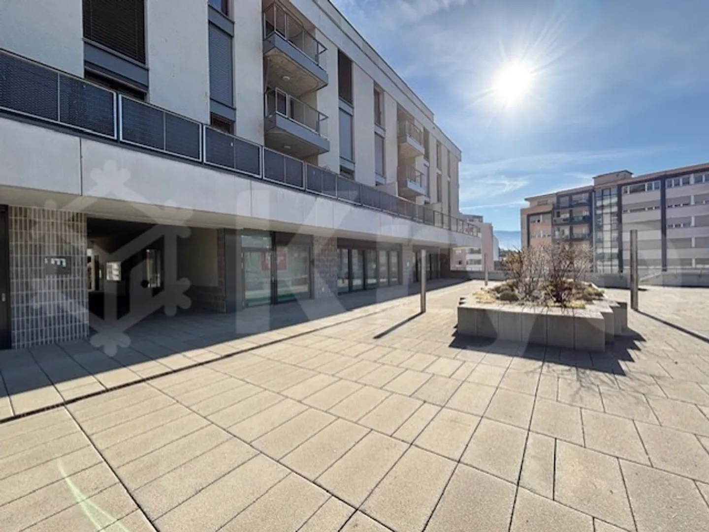 Delémont, commercial space to be fitted out 335 m2 in the city center - Photo 3 of 7