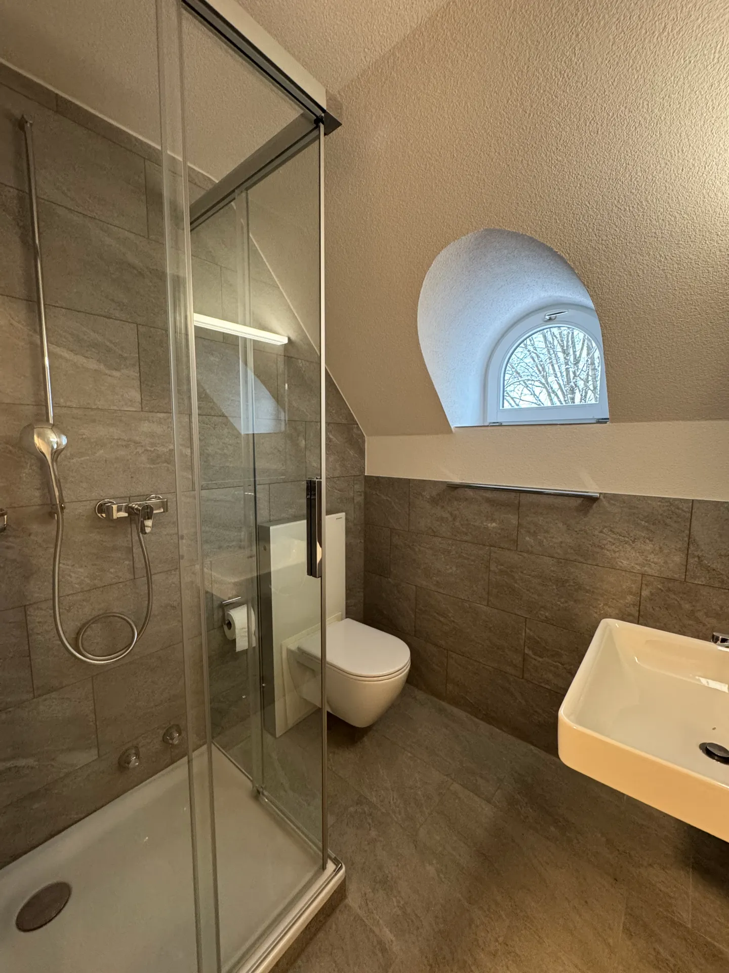 Première location, appartements fraîchement rénovés dans un emplacement de choix - Photo 6 sur 6