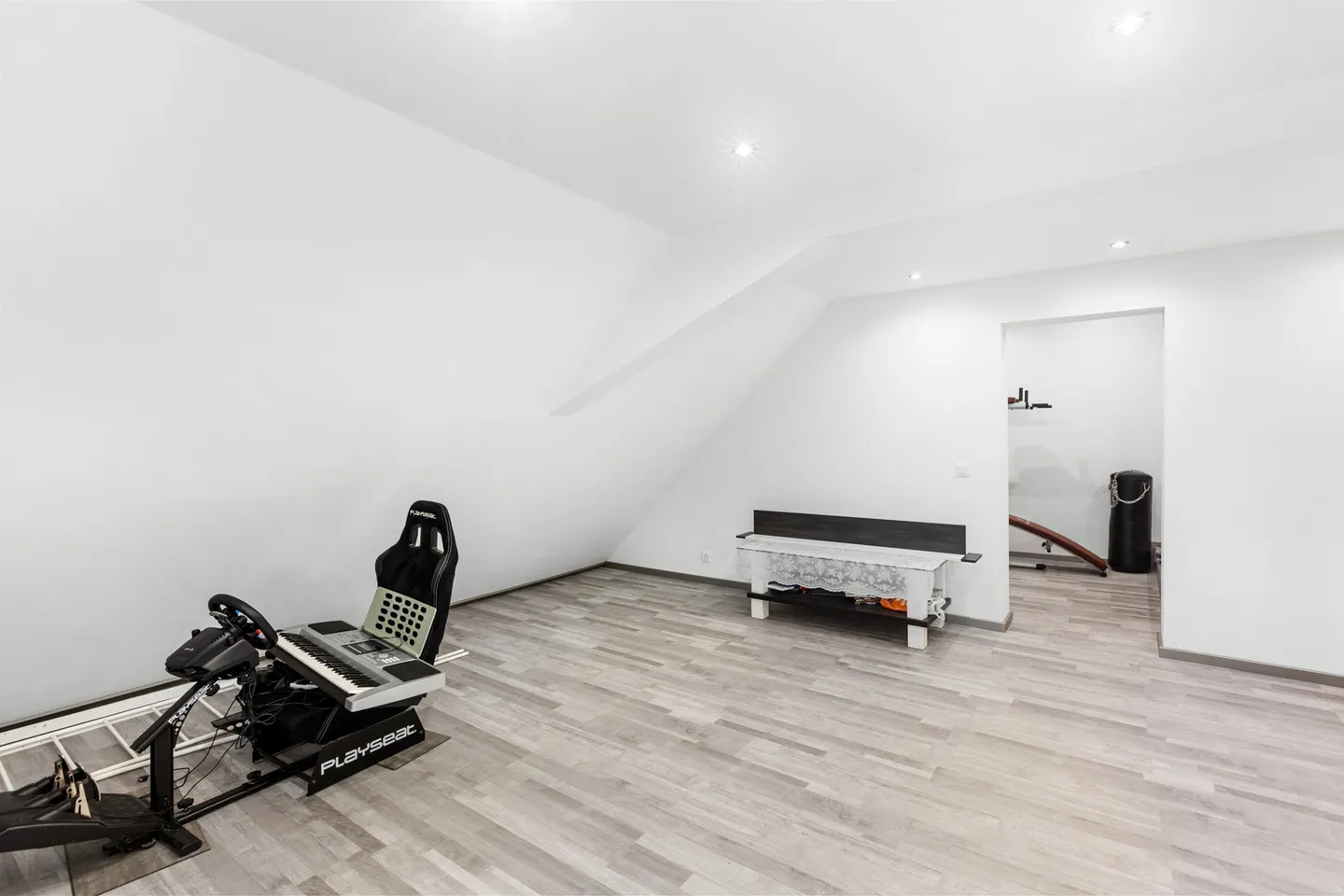 Affascinante casa bifamiliare di 7 camere con flair italiano e molto comfort - Foto 15 di 15