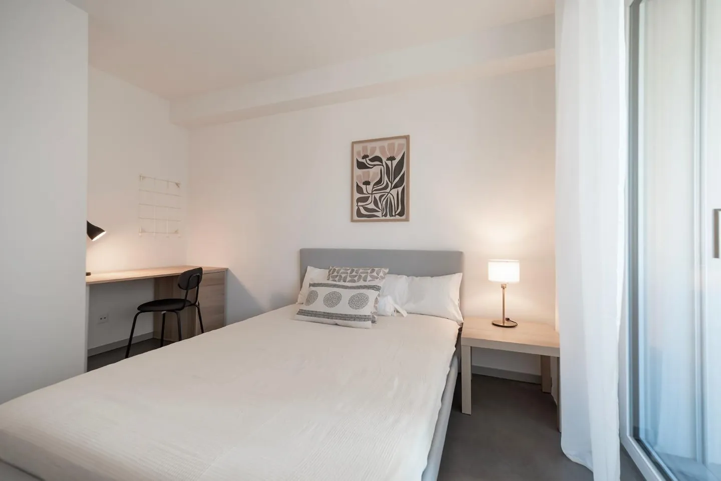 2.5 Room Apartment - Photo 3 of 4