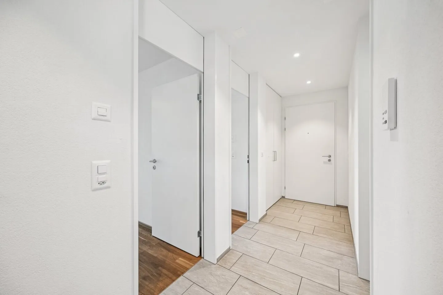 Appartement 4.5 pièces - Photo 2 sur 10
