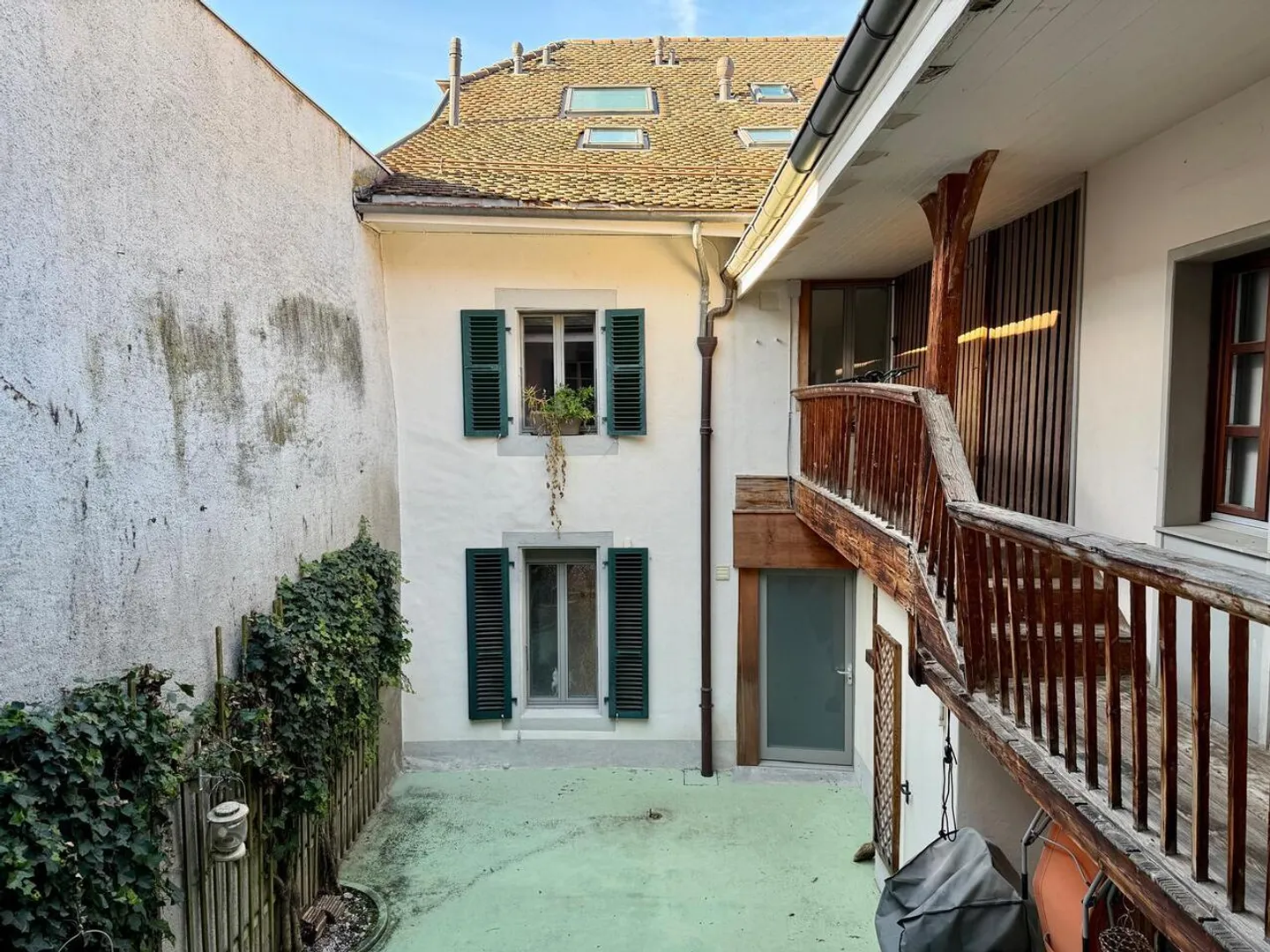 Wunderschöne 3,5 Zimmer mit Kaminen und Charakter - Foto 10 von 12