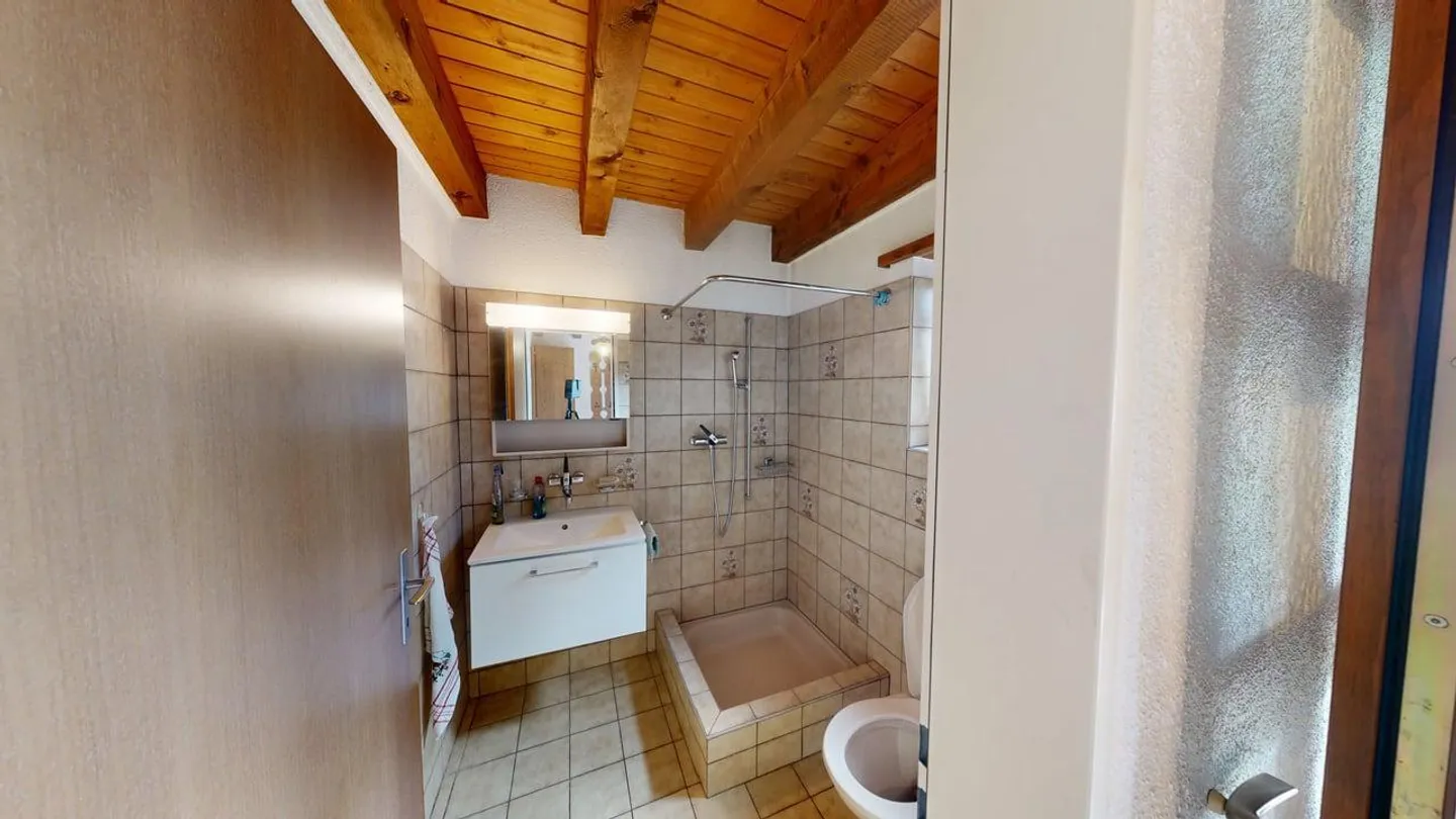 Affascinante casa unifamiliare di 5,5 stanze in affitto a Honau - Foto 11 di 15