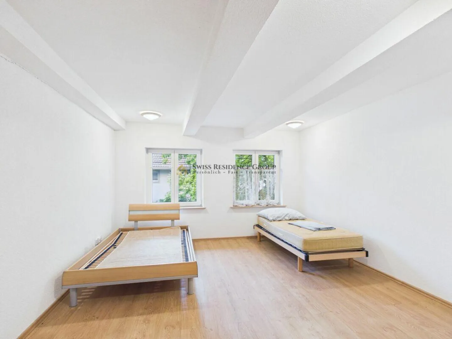 Charming 4.5-Room Terraced House in a Quiet Residential Area - Photo 7 of 13