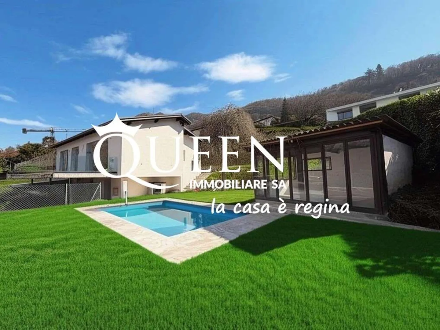Carabbia: Villa con 6,5 camere, giardino e piscina - Foto 1 di 13