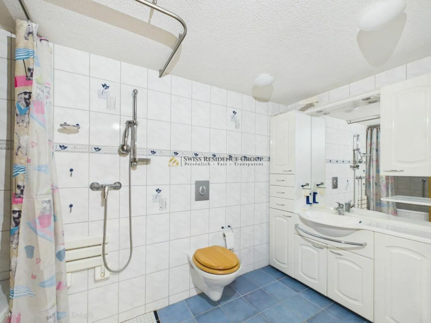 Charming 4.5-Room Terraced House in a Quiet Residential Area - Photo 6 of 13