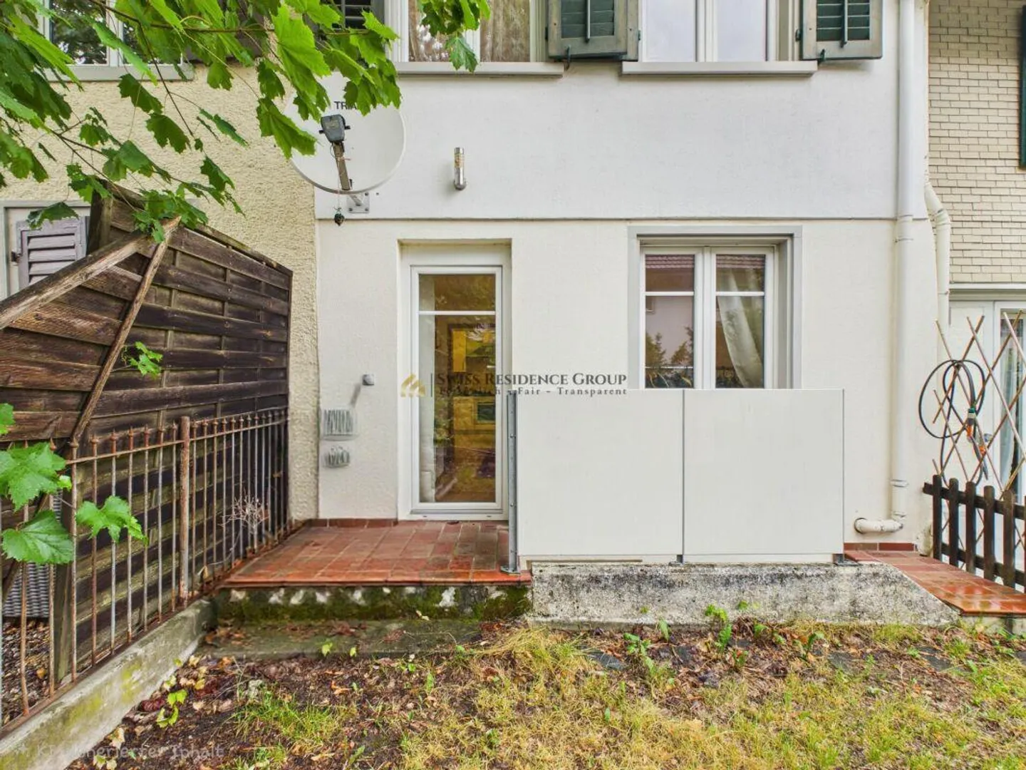 Charming 4.5-Room Terraced House in a Quiet Residential Area - Photo 9 of 13