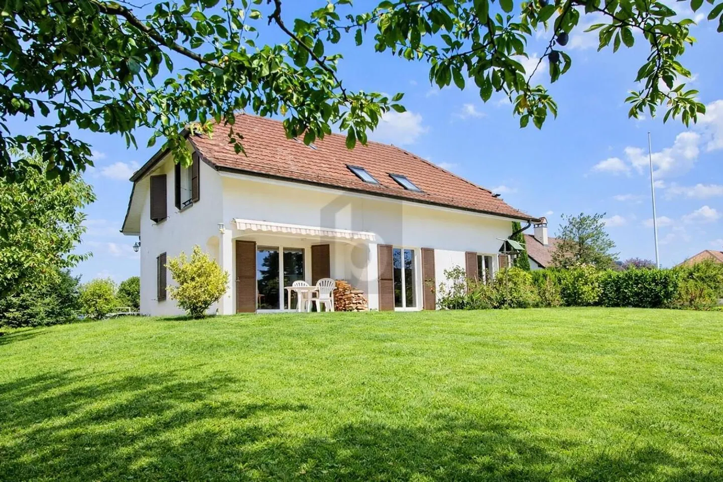 Villa Spacieuse avec Grand Jardin - Photo 1 sur 6