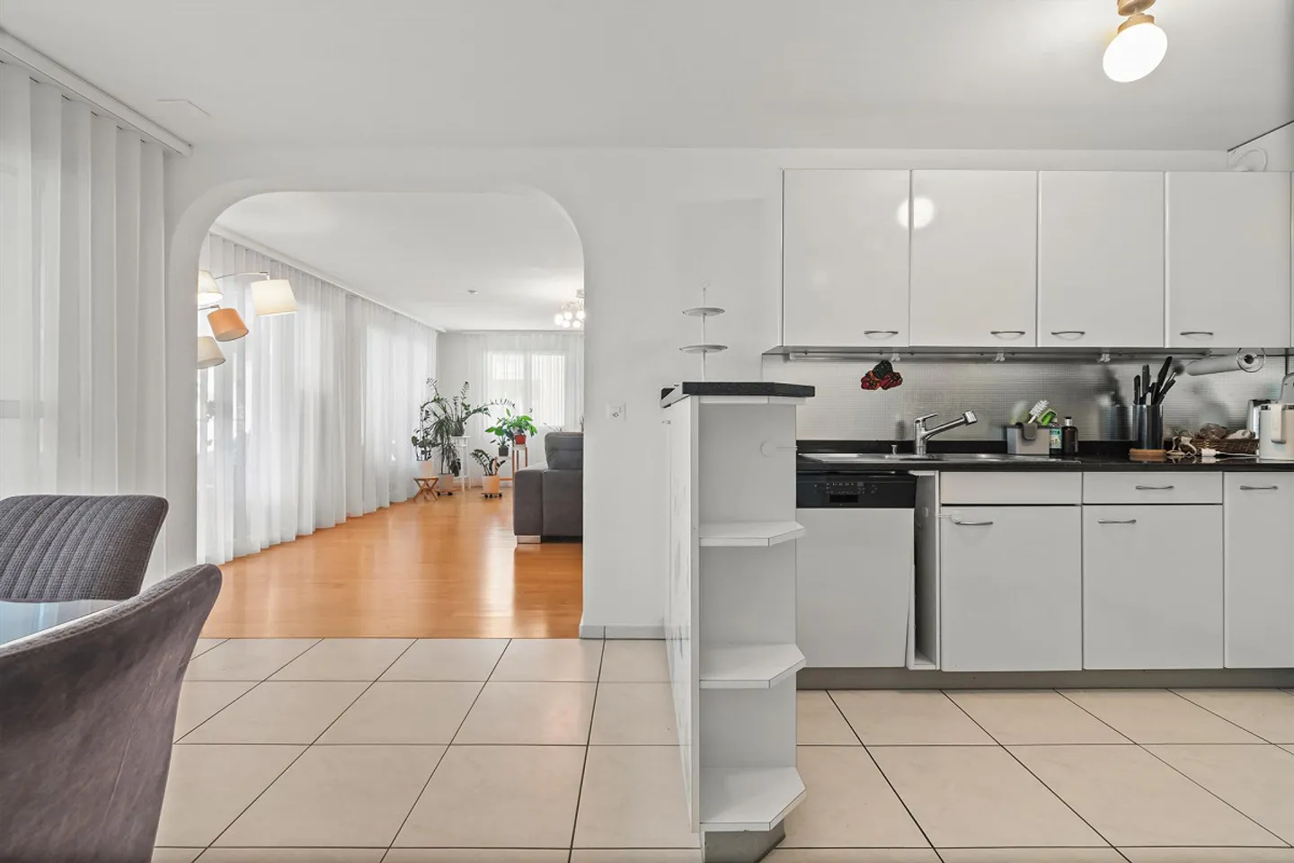 Appartamento elegante con terrazza - Foto 3 di 14