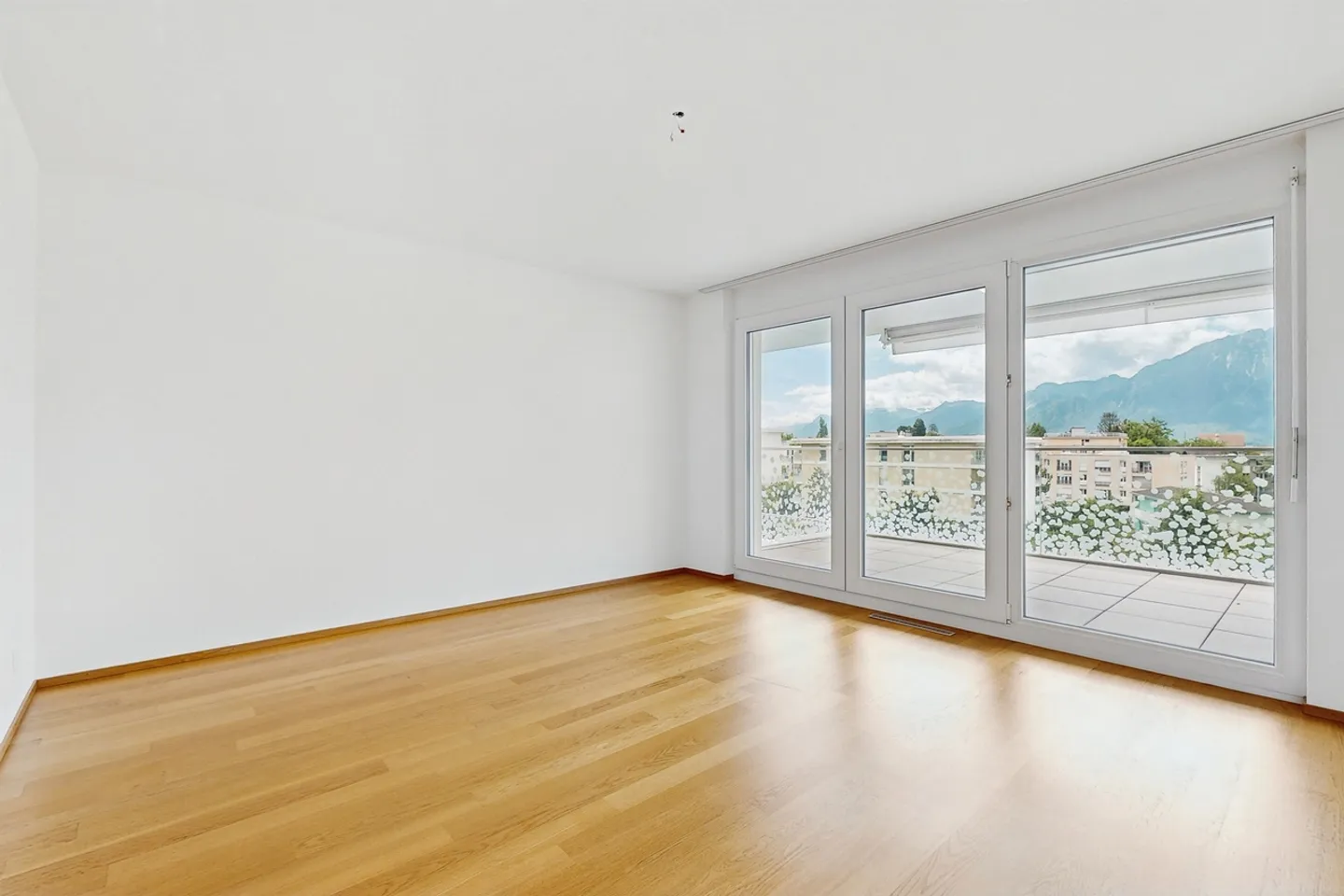 Appartement moderne avec vue sur le lac - Photo 5 sur 13