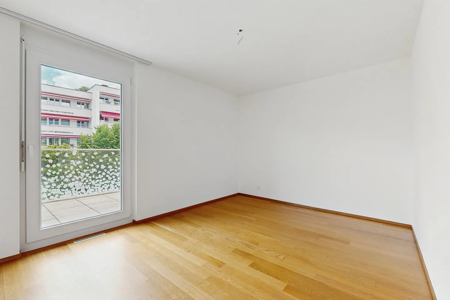 Appartement moderne avec vue sur le lac - Photo 6 sur 13