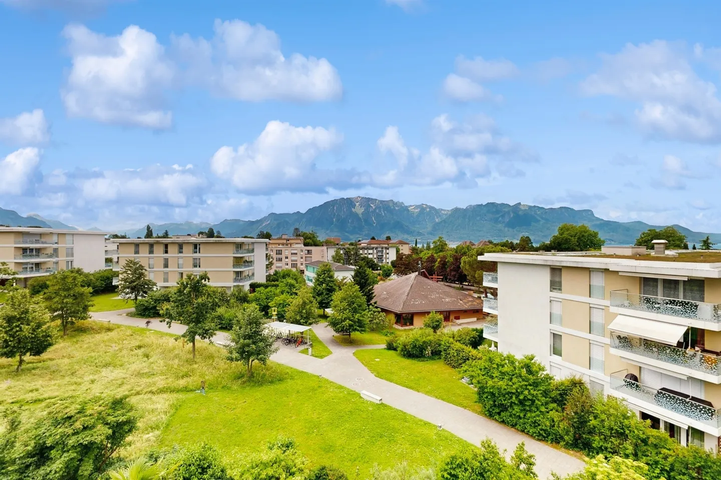 Appartement moderne avec vue sur le lac - Photo 12 sur 13