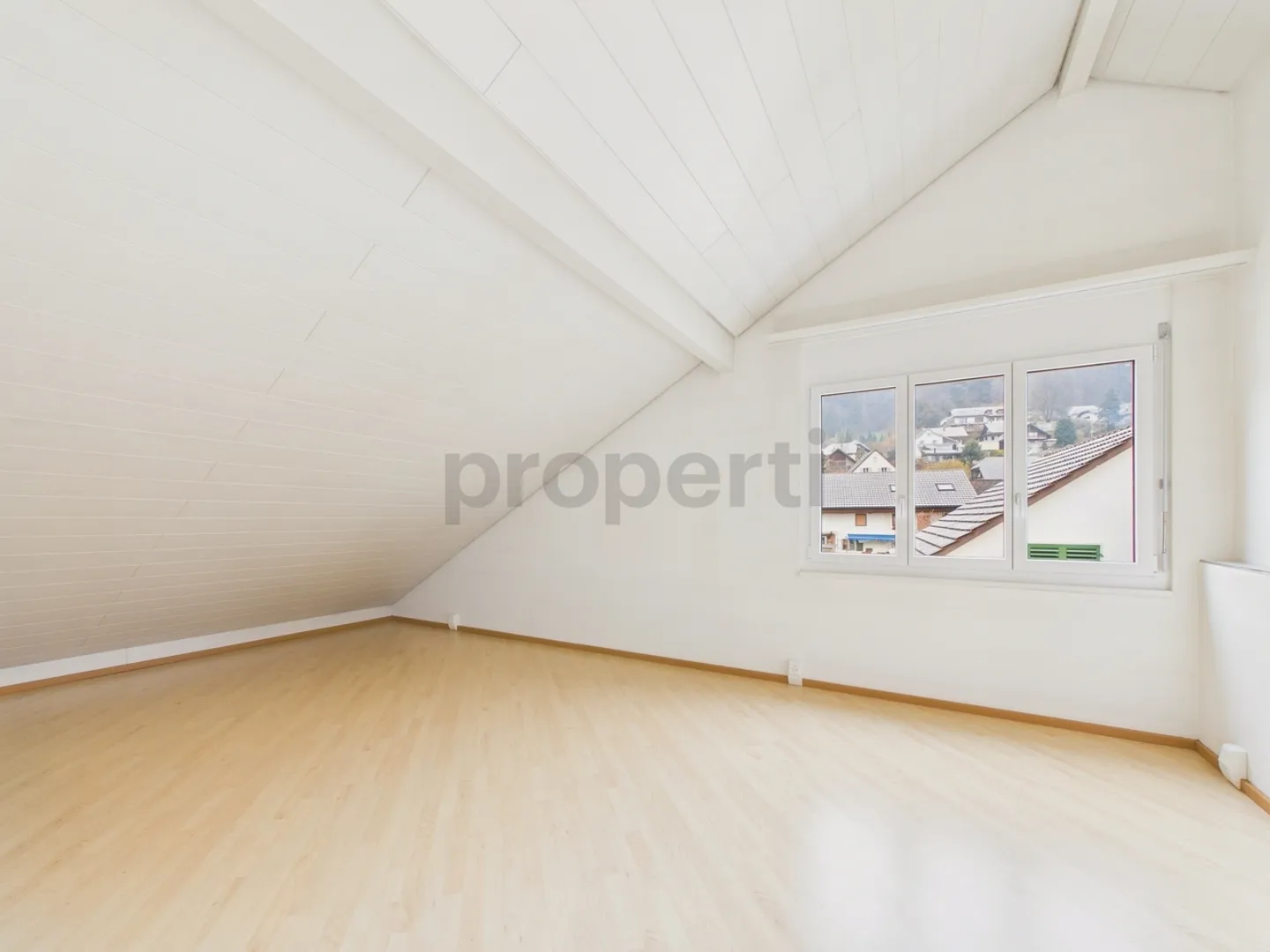 Modern and bright 4.5-room maisonette in Teufenthal - Photo 9 of 13