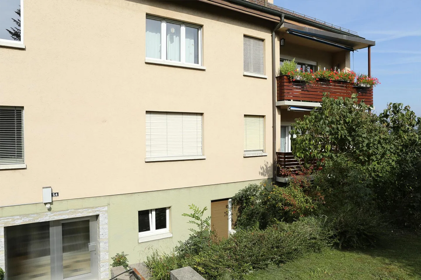 Renovierte Wohnung mit Balkonen - Foto 10 von 10