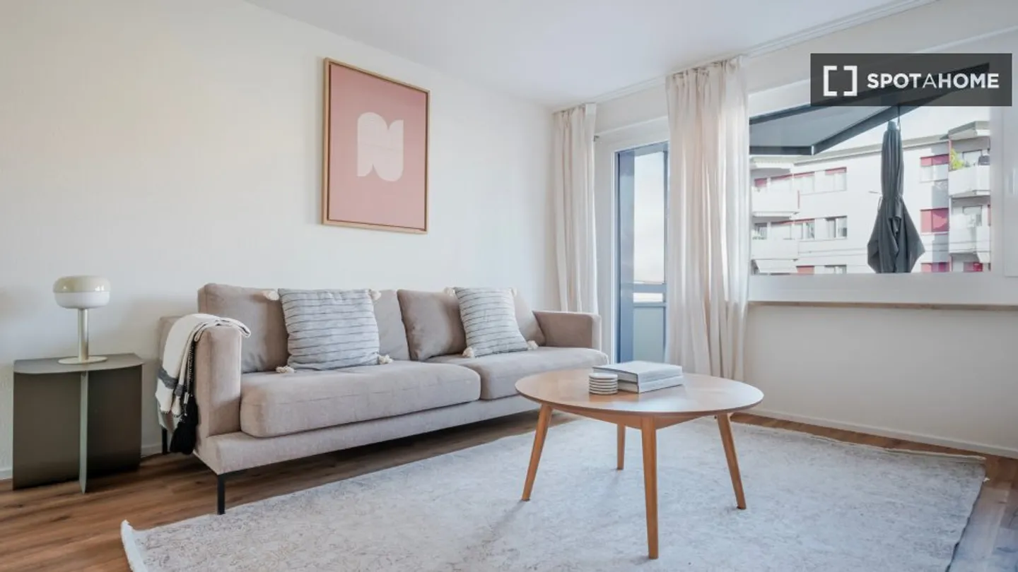 Appartement à louer - Photo 2 sur 17