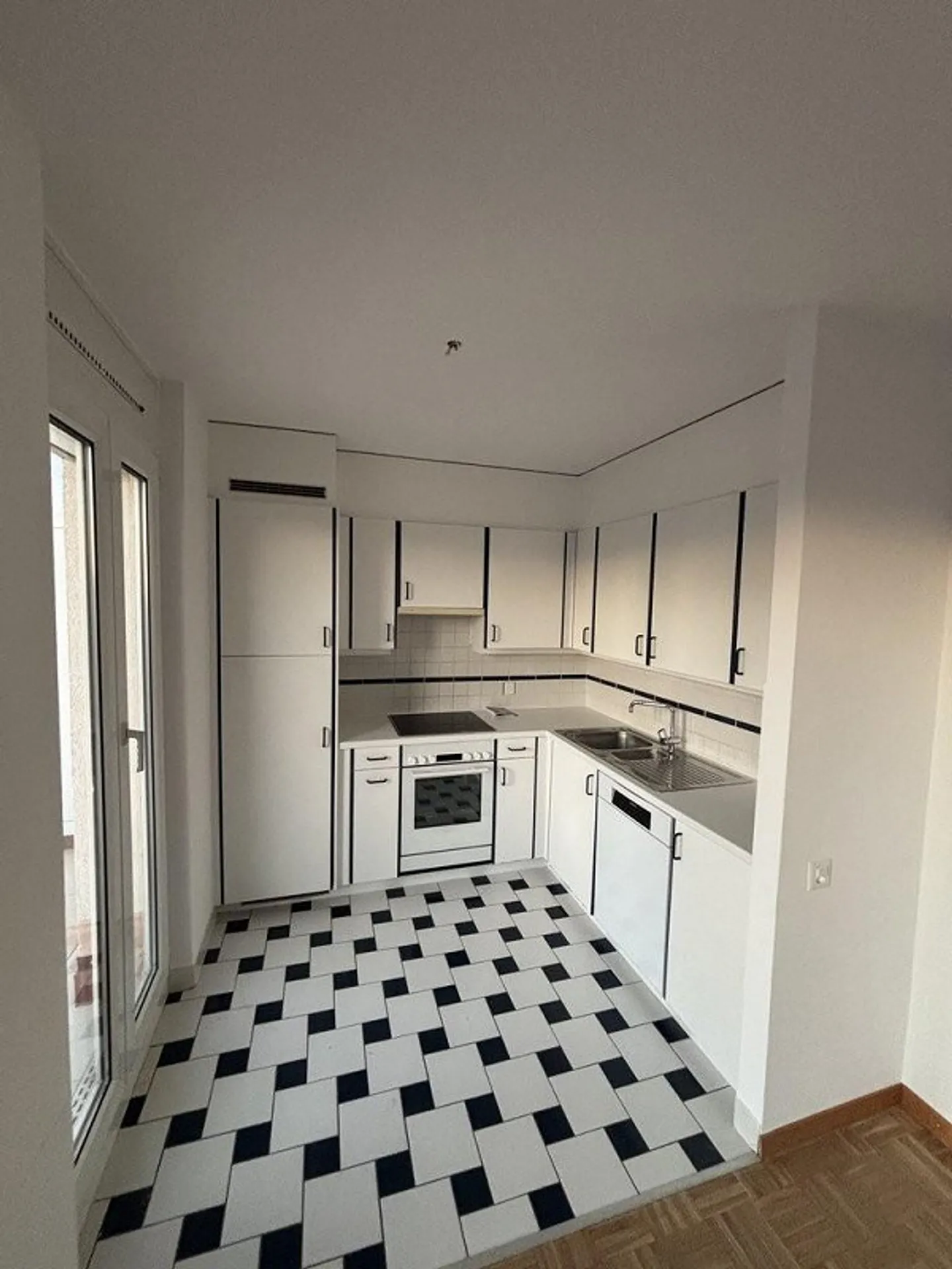 Zu ergreifen! Charmante Wohnung in ruhiger und grüner Nachbarschaft! - Foto 3 von 5