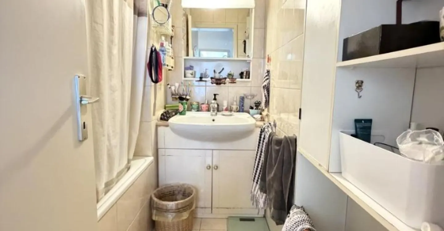 Charming 3.5-room apartment in Prilly - Photo 6 of 8