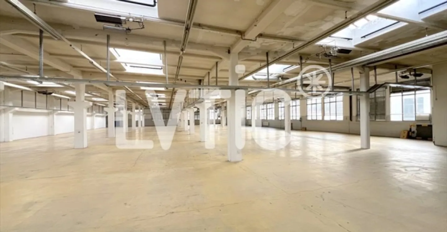 «Dépôt» - Photo 3 sur 8