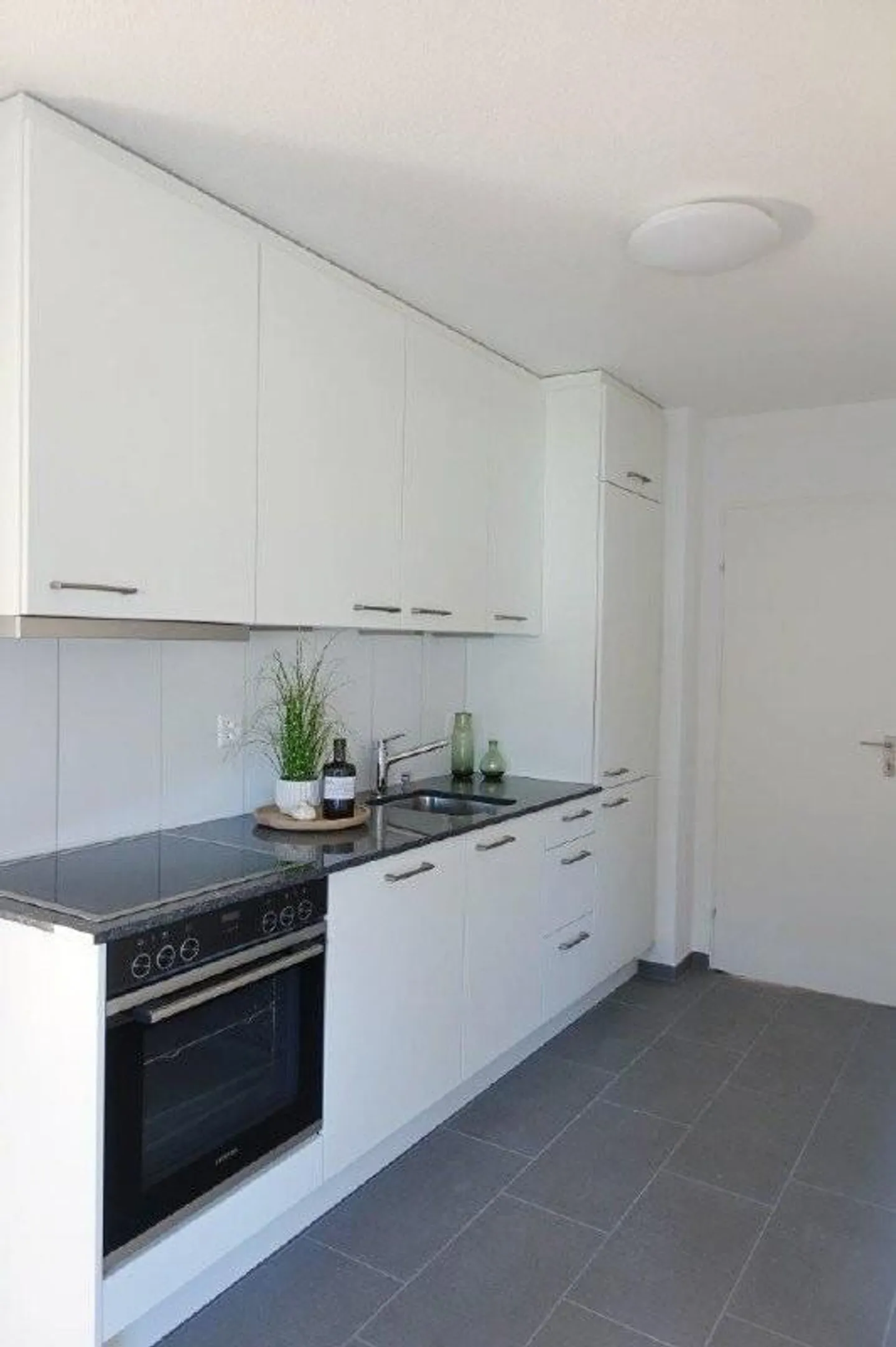 Urbanes Apartment in Kriens - Foto 2 von 6