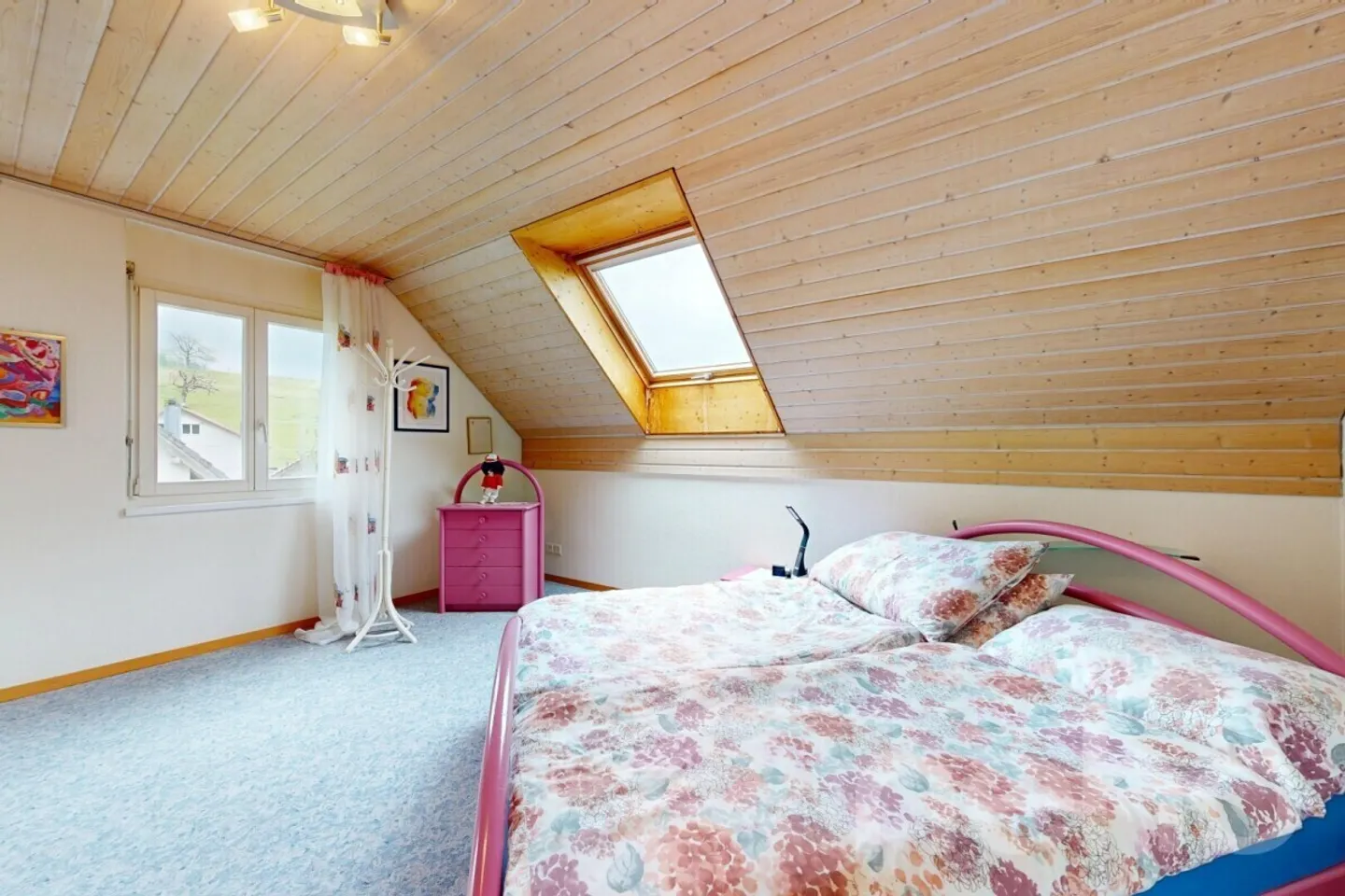 Stylish 6.5-room house in elevated location with panoramic view - Photo 4 of 12