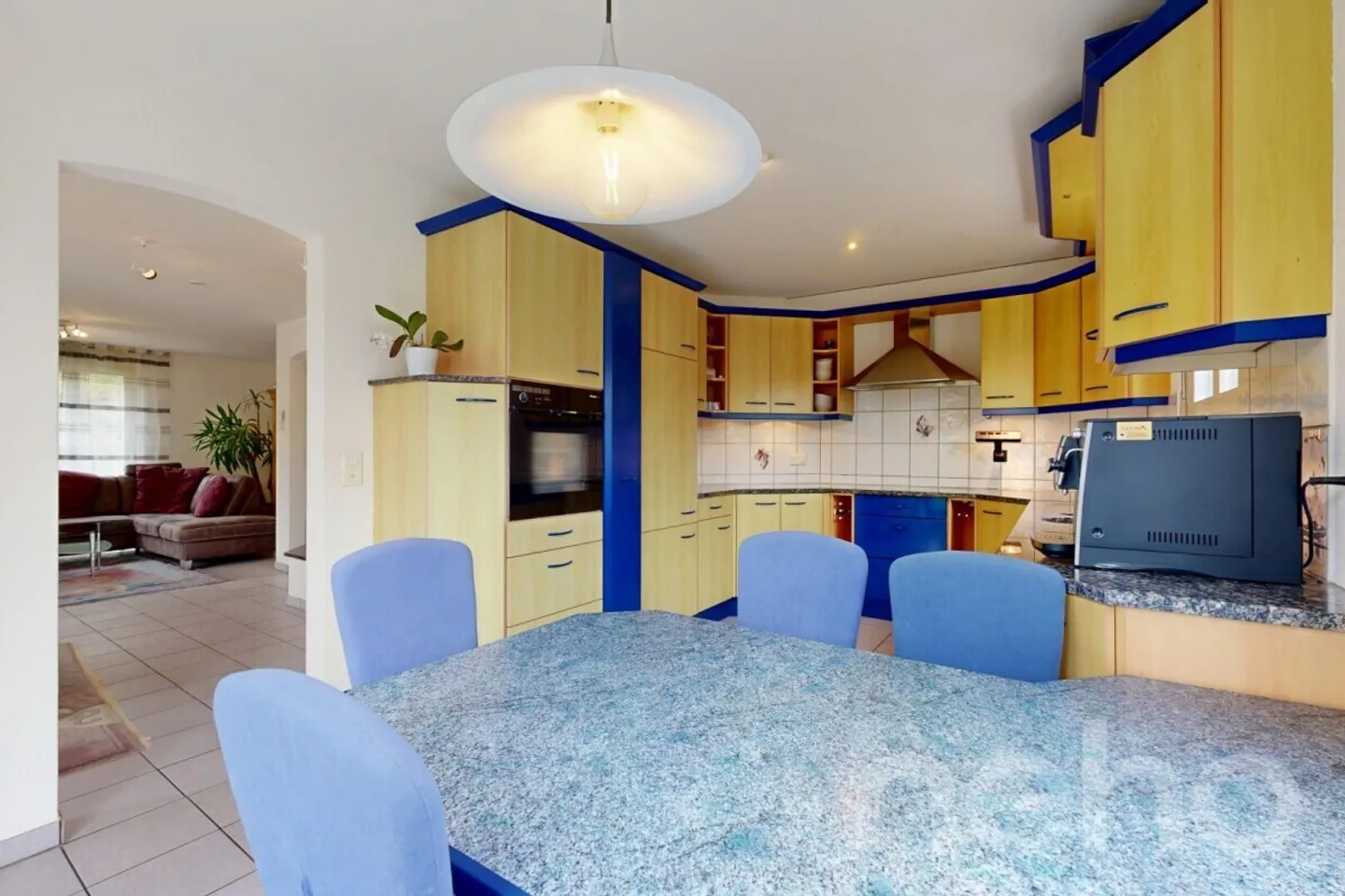 Stylish 6.5-room house in elevated location with panoramic view - Photo 8 of 12