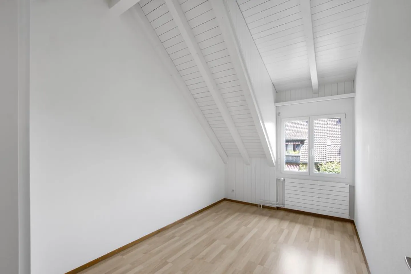 Teilsanierte 5.5-Zimmer-Galeriewohnung an ruhiger Lage - Foto 10 von 12