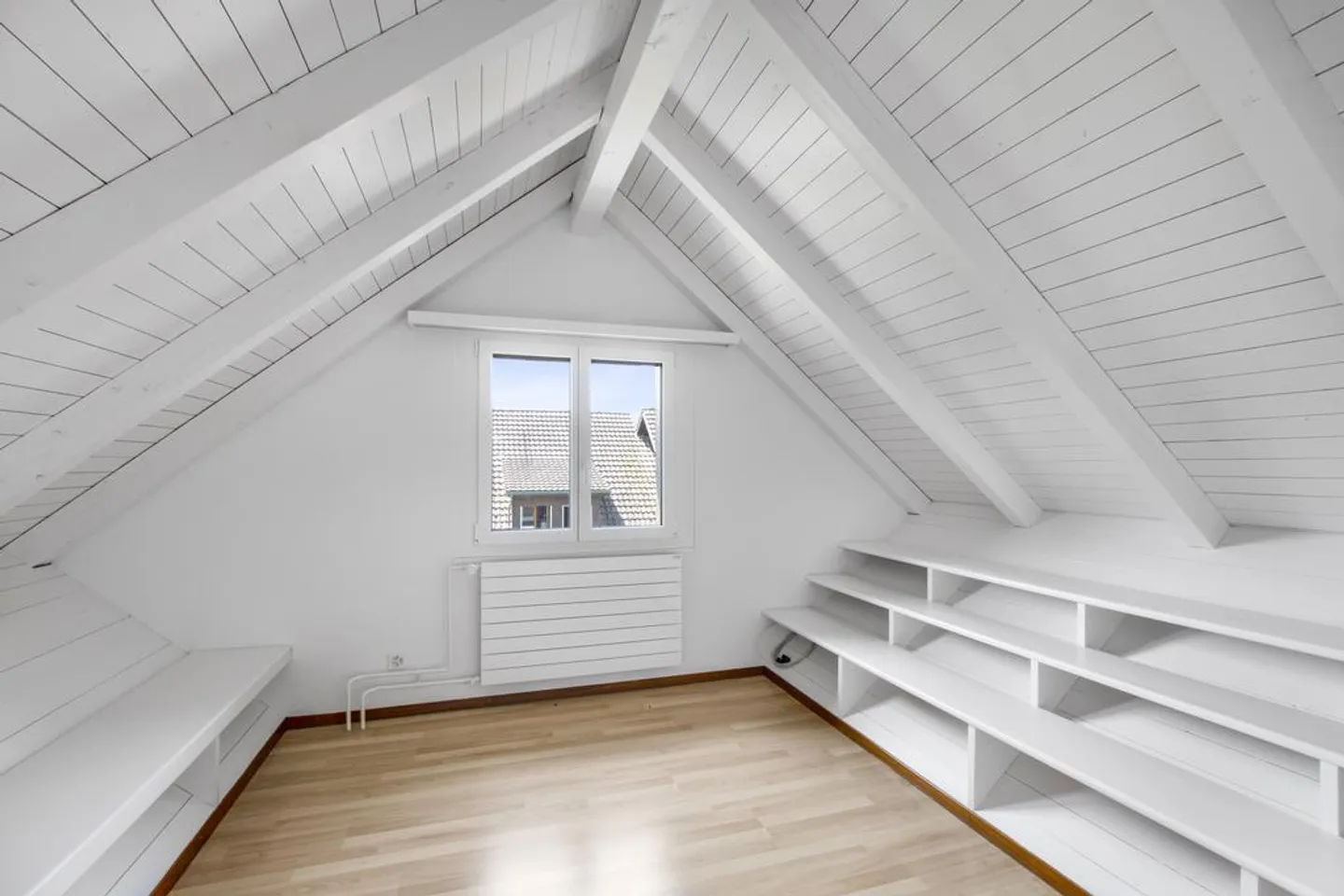 Teilsanierte 5.5-Zimmer-Galeriewohnung an ruhiger Lage - Foto 12 von 12