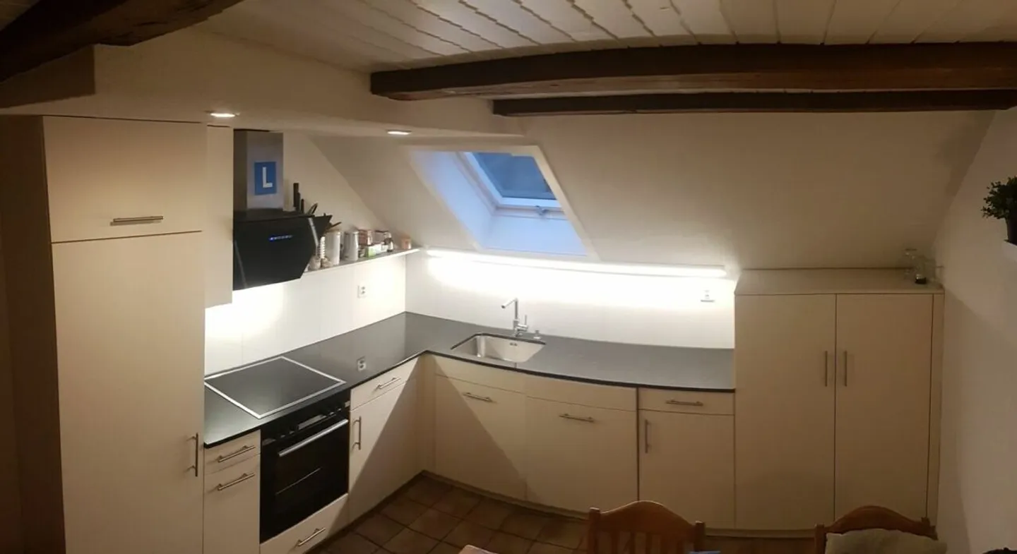 zentrale 2.5 Zimmer - Wohnung - im 2. OG - Photo 2 of 6