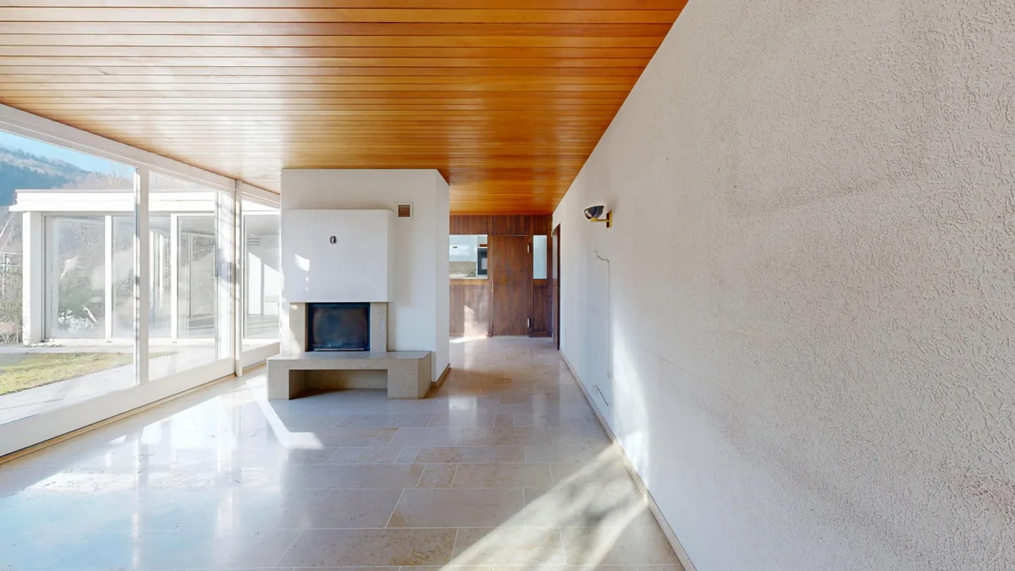 Geräumiges Einfamilienhaus mit Pool - Foto 4 von 33