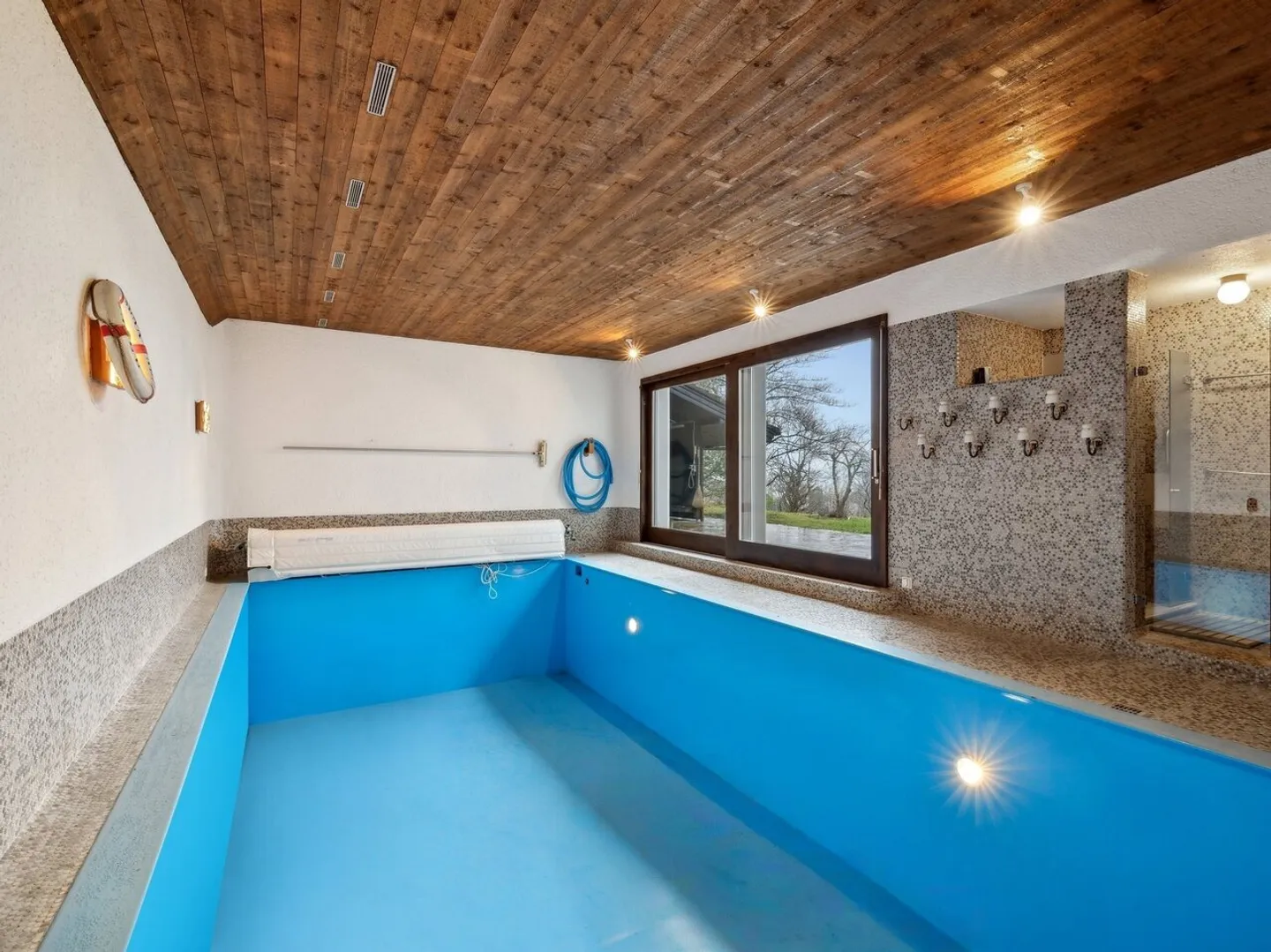 Versatile Country House in the Green for Living and Working - Photo 6 of 8