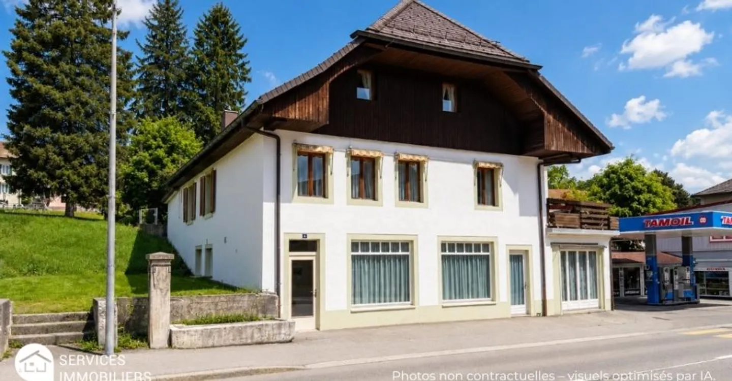 House adapted for people with reduced mobility with elevator - Photo 1 of 12