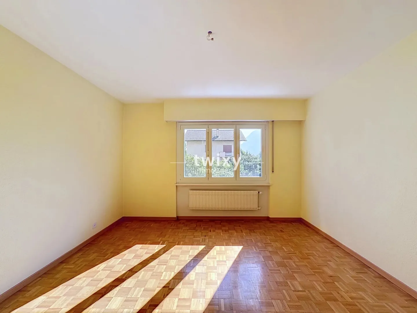 Sunny Apartment in Sierre - Photo 5 of 8