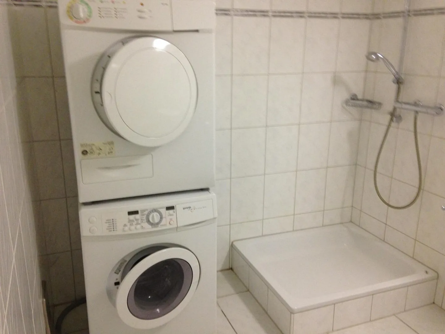 "Grosse Gartenwohnung mit 2 Bastelräumen" - Foto 6 von 8