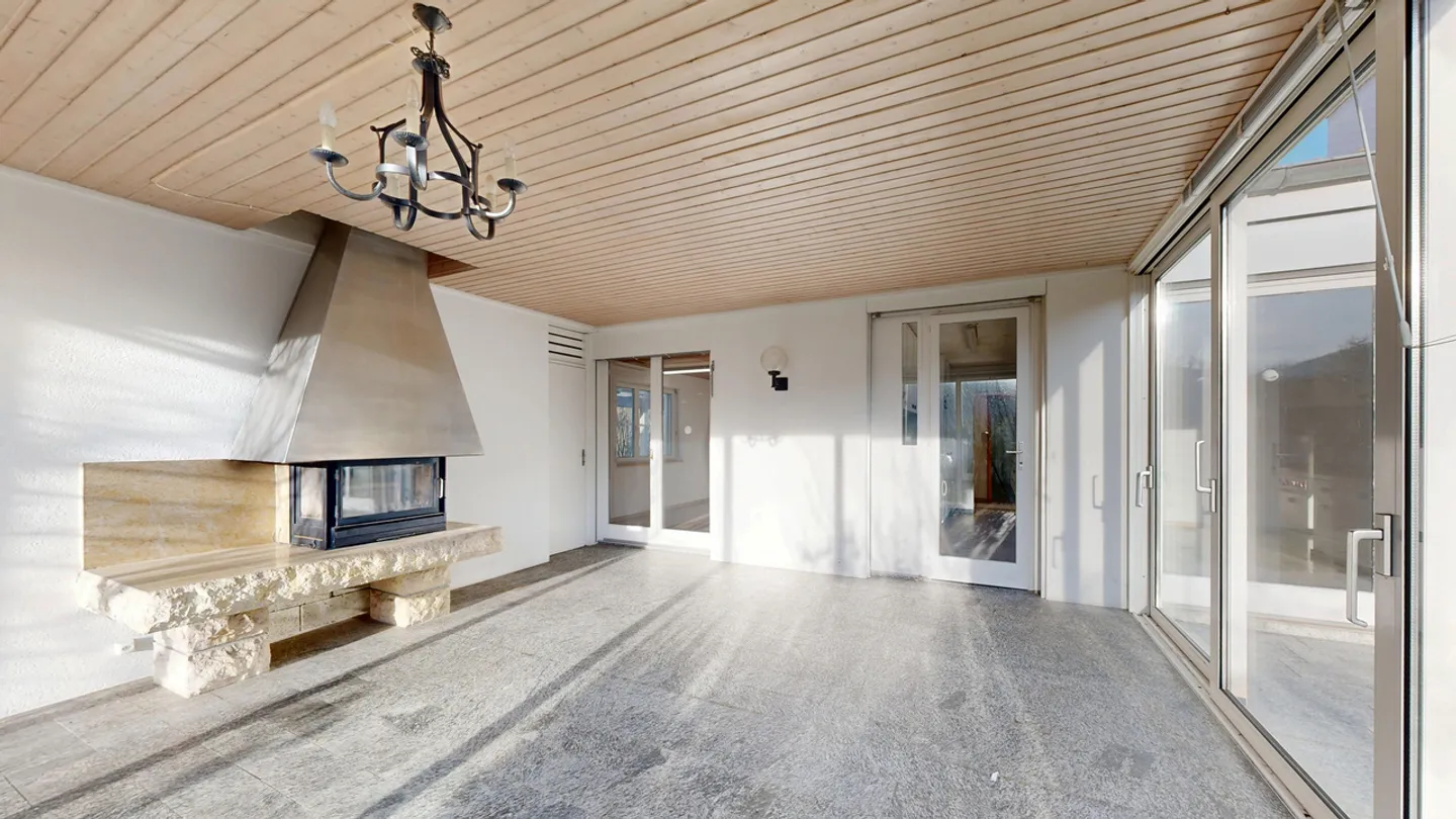 Geräumiges Einfamilienhaus mit Pool - Foto 11 von 33