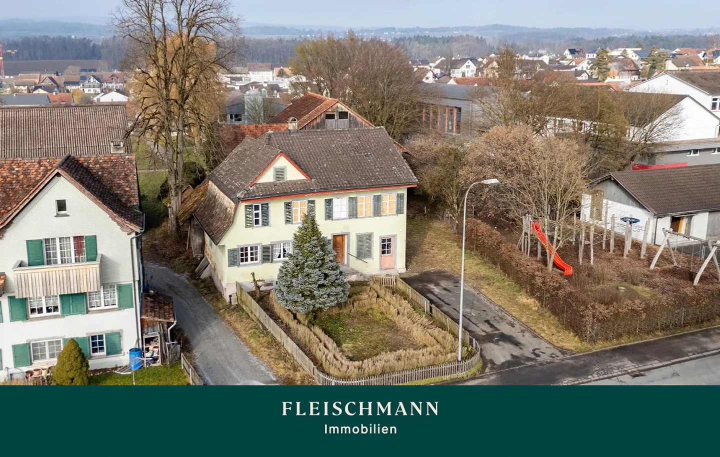 Maison à colombages historique avec un grand potentiel de conception - Photo 1 sur 17