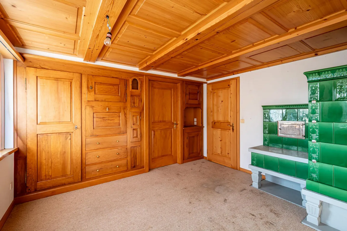 Maison à colombages historique avec un grand potentiel de conception - Photo 5 sur 17