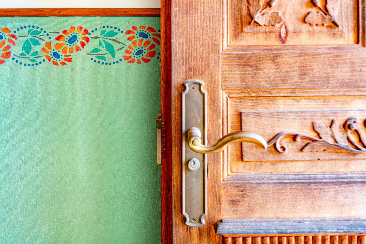 Maison à colombages historique avec un grand potentiel de conception - Photo 3 sur 17