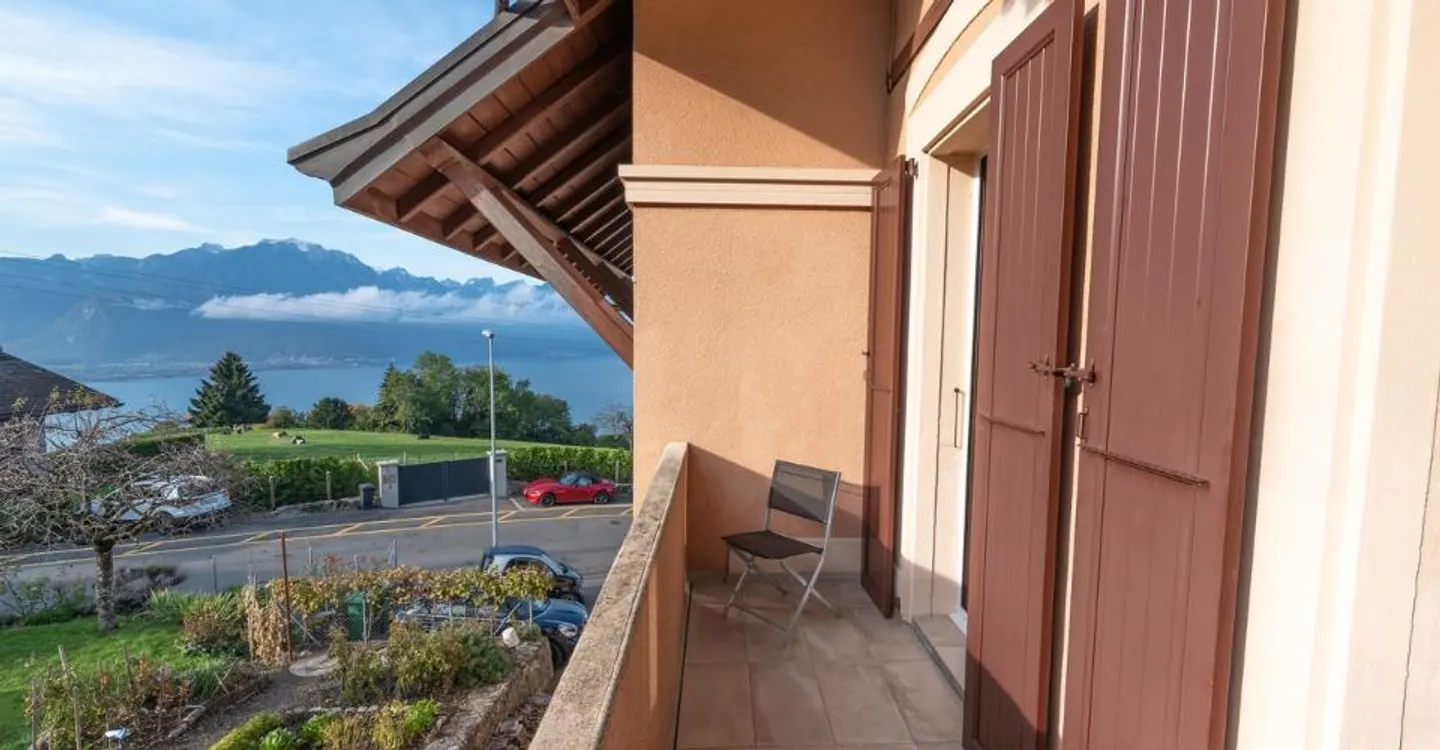 RENOVIERTES WOHNUNG ~10% RENDITE AUF EIGENKAPITAL - GARAGE BOX - EXKLUSIV - Foto 4 von 8