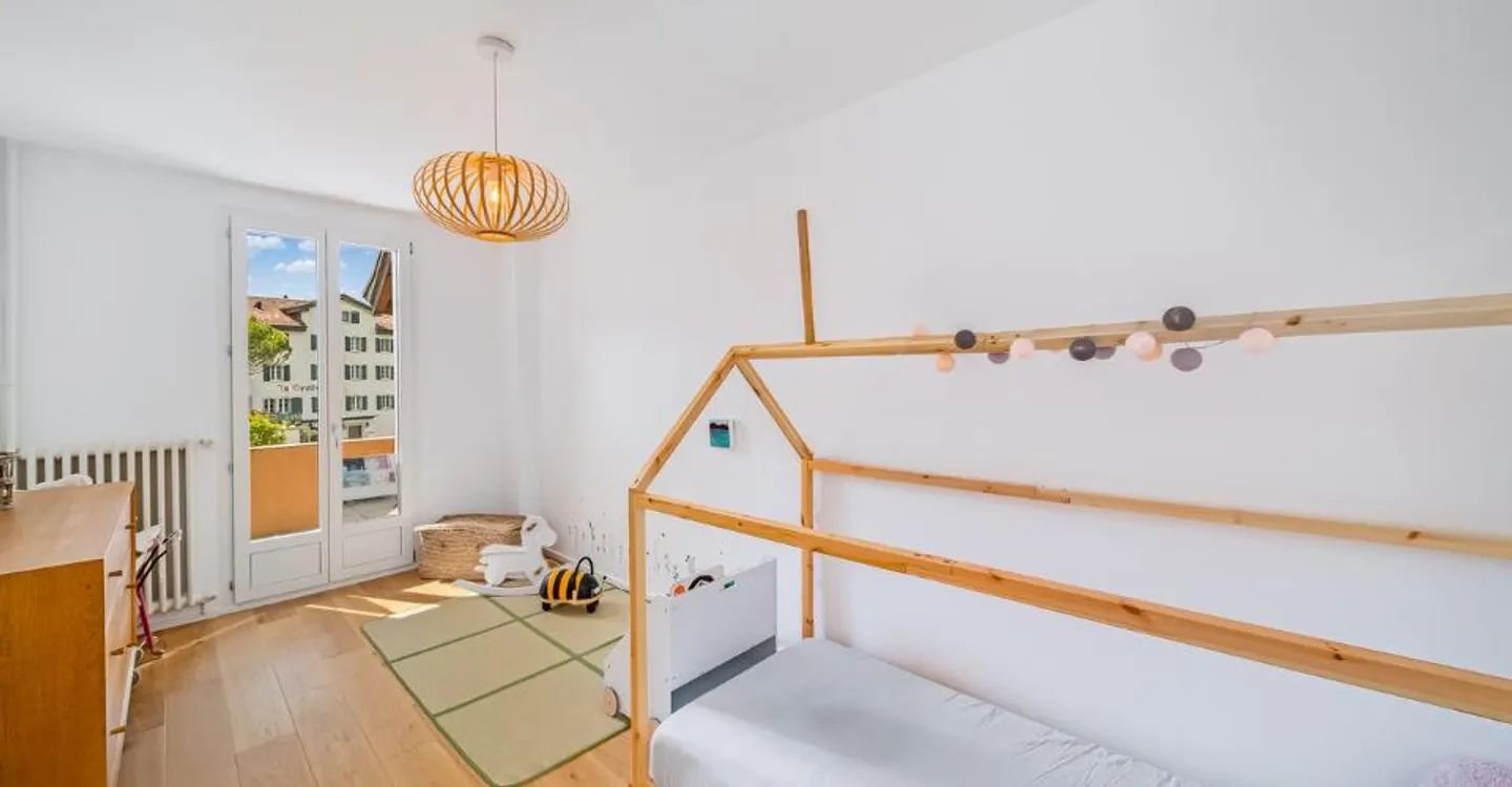 RENOVIERTES WOHNUNG ~10% RENDITE AUF EIGENKAPITAL - GARAGE BOX - EXKLUSIV - Foto 5 von 8