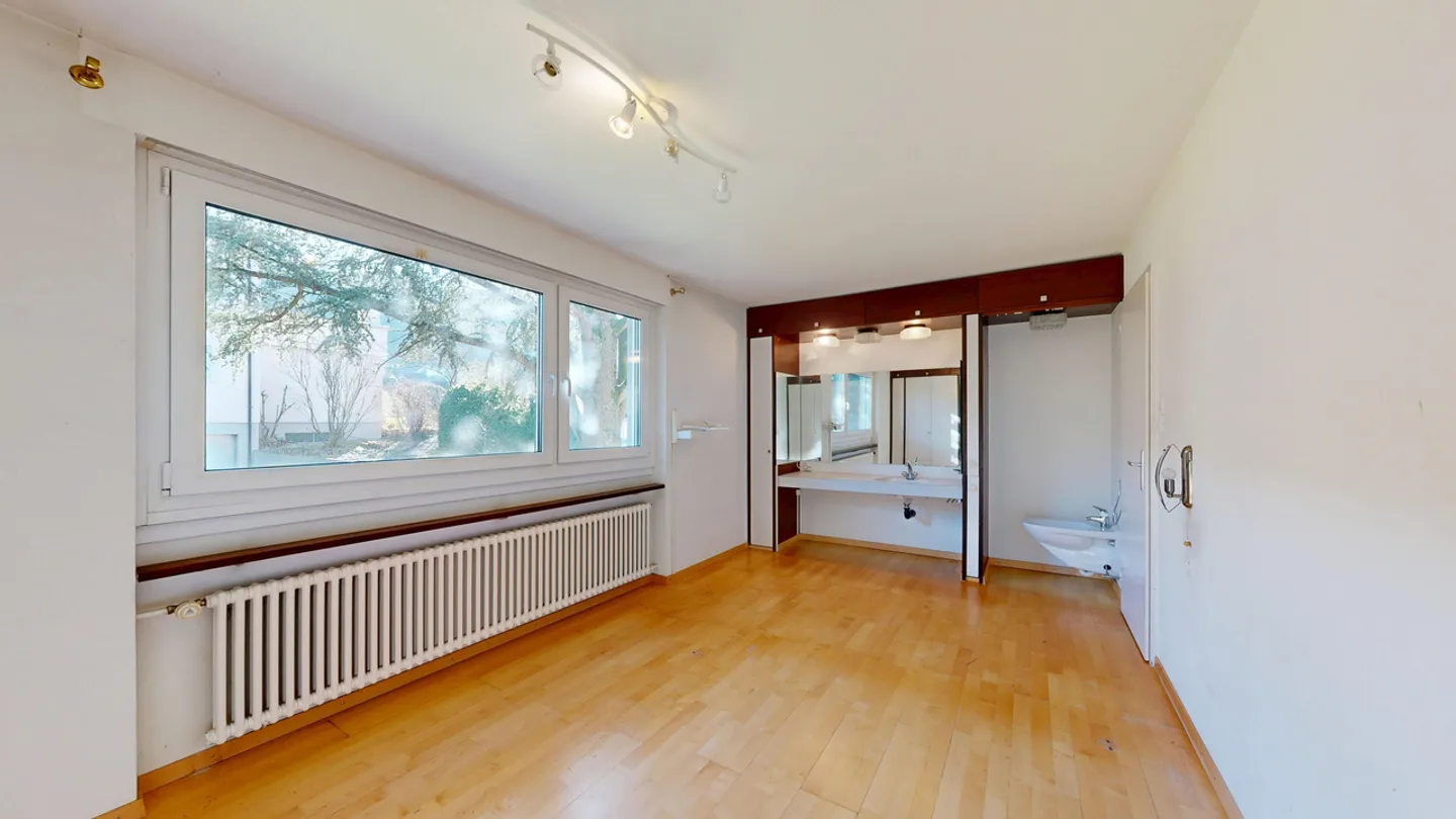 Geräumiges Einfamilienhaus mit Pool - Foto 21 von 33