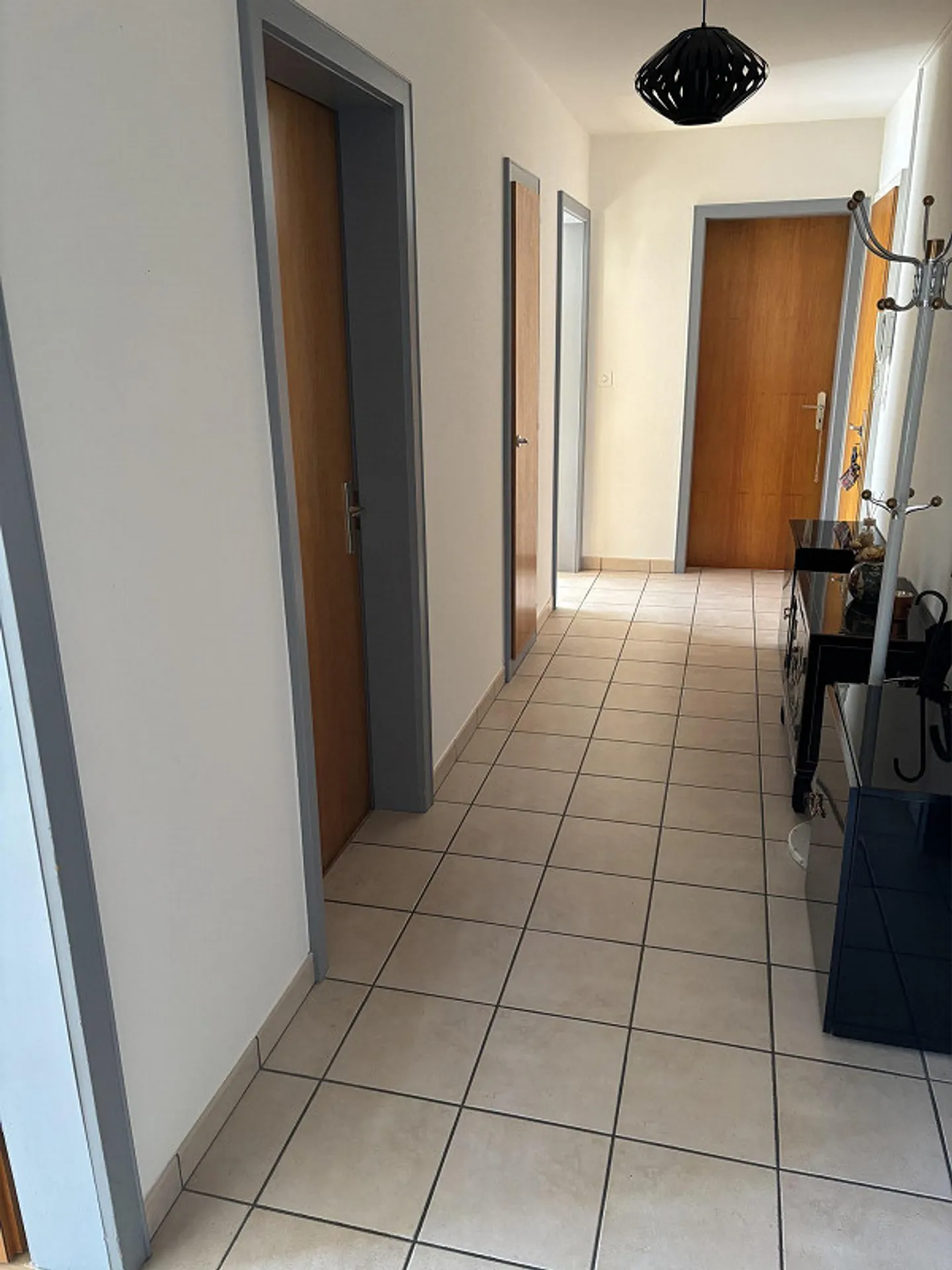 Belle appartement de 4 pièces au 1er étage avec balcon - Photo 10 sur 11