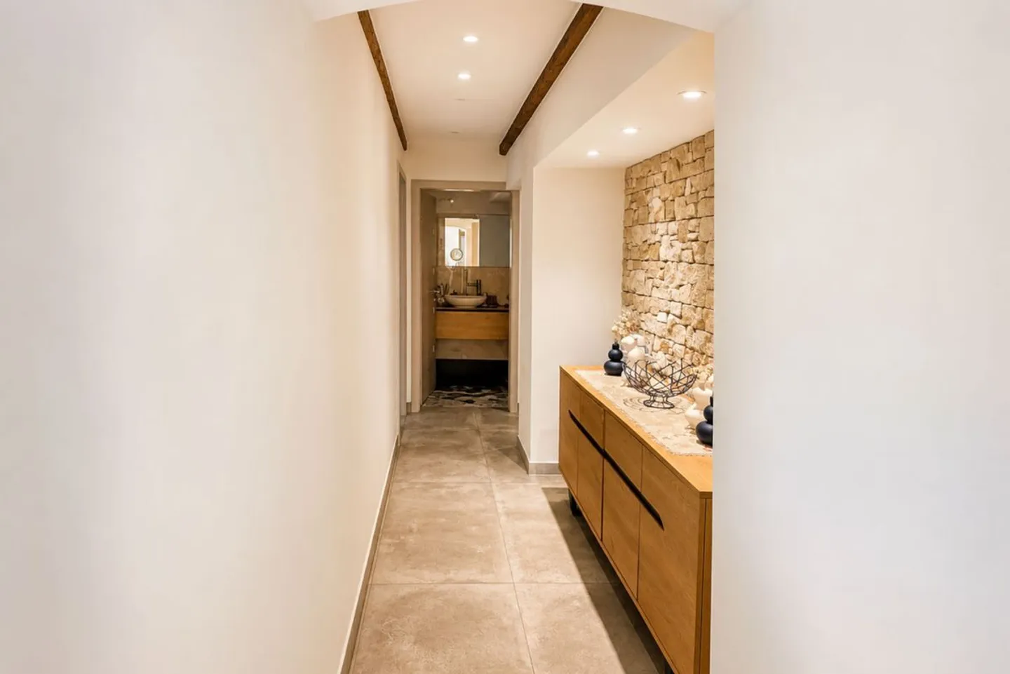 Appartement luxueux avec beaucoup de lumière - Photo 12 sur 13