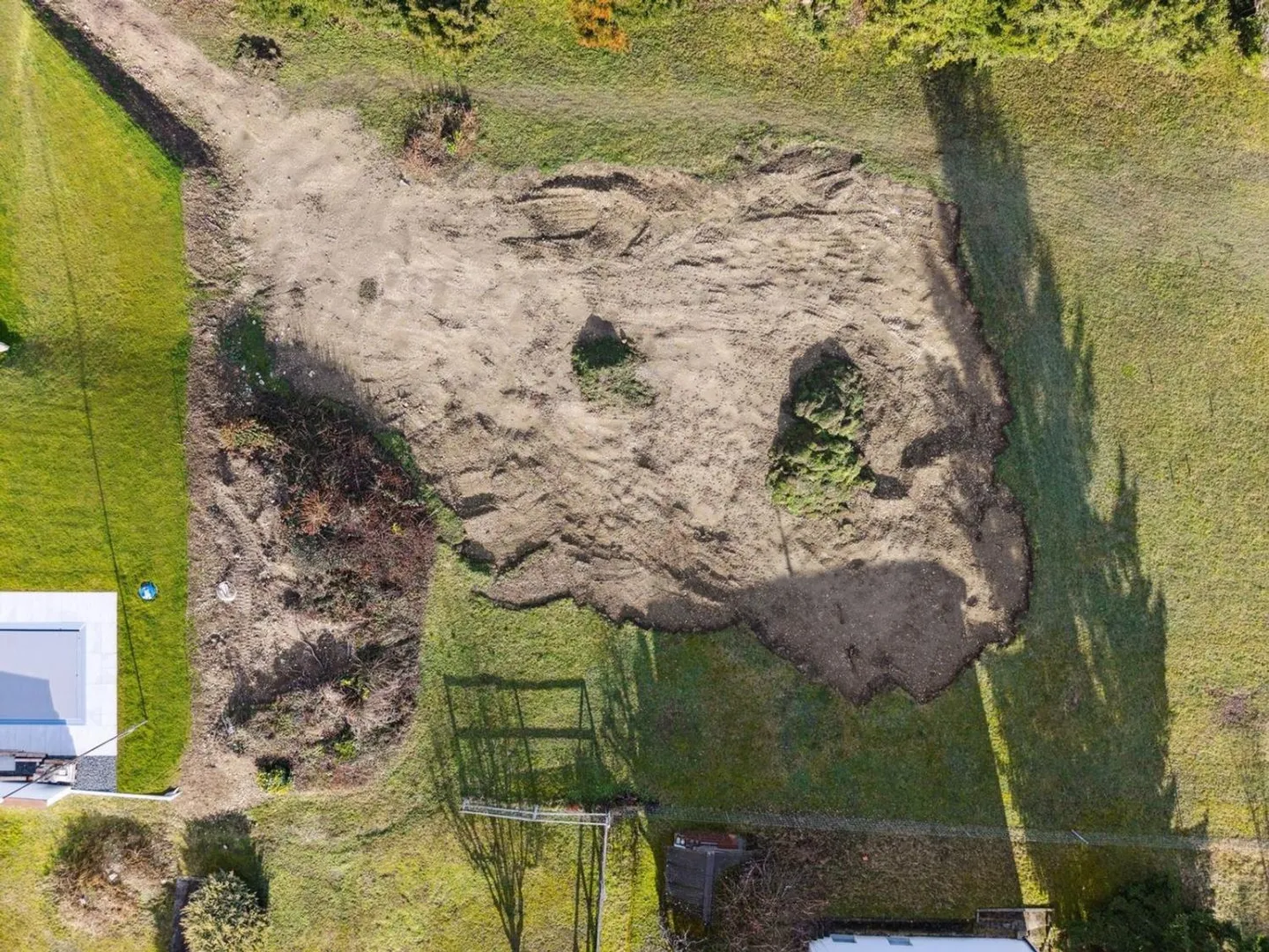 Terreno edificabile di ~ 900 m² con progetto di costruzione personalizzabile - Foto 3 di 4