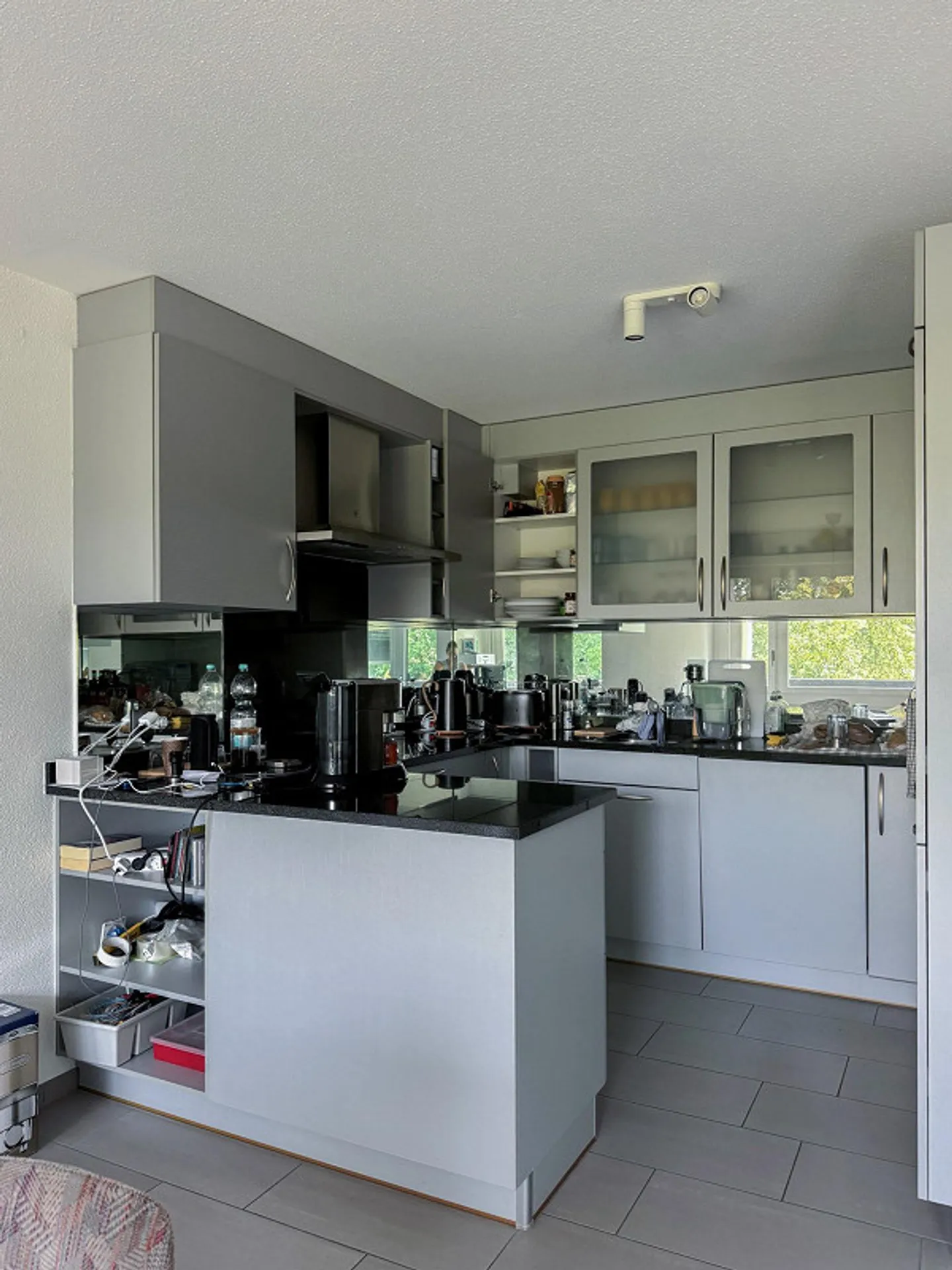 Appartement spacieux avec vue au 8ème étage ! - Photo 5 sur 12