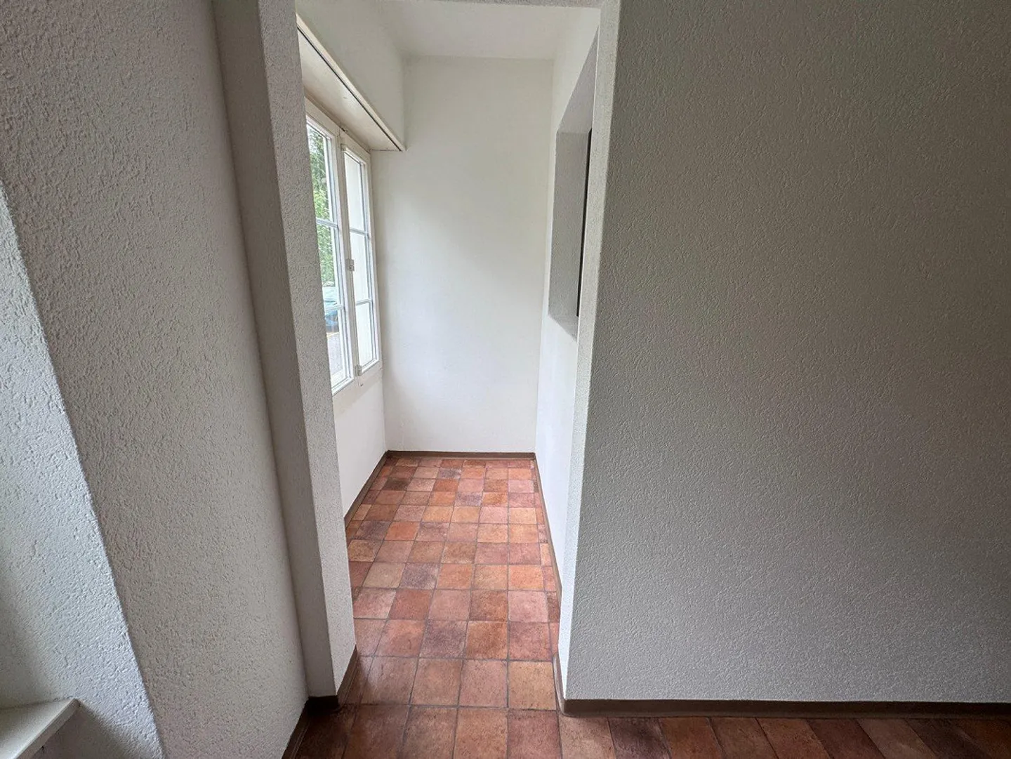 Spacious 2.5 room apartment in a prime location for rent - Photo 5 of 6
