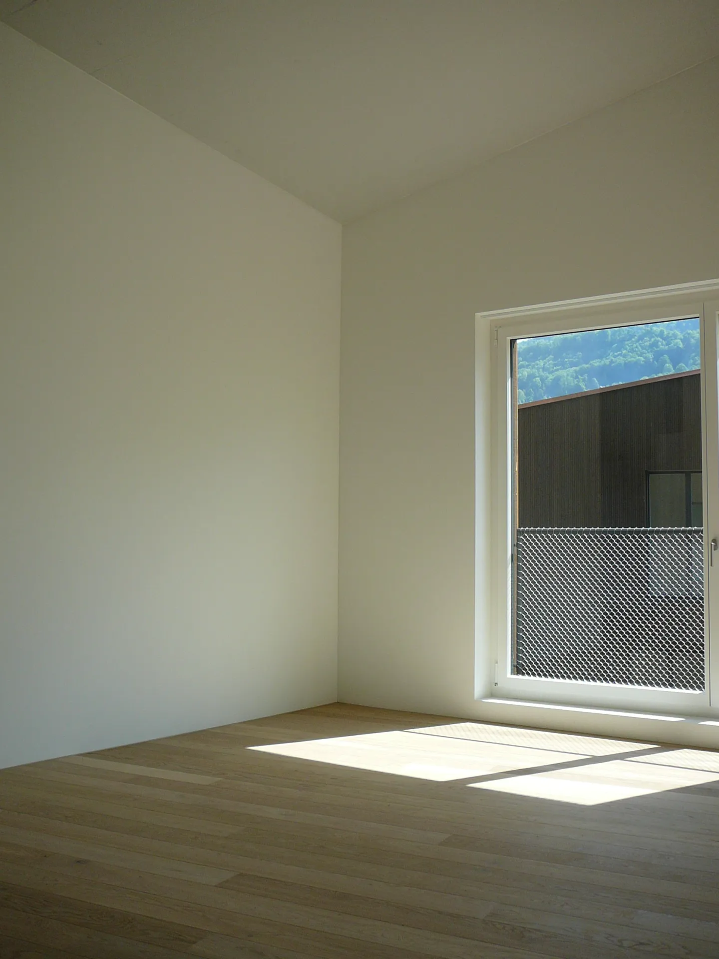 attractive penthouse in a sunny location - Photo 8 of 13